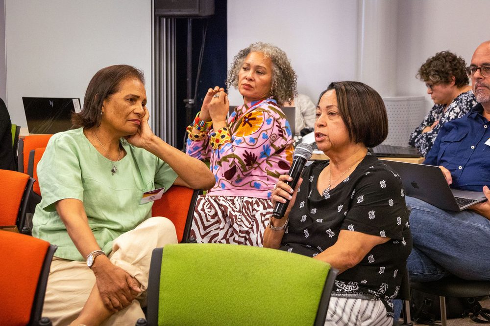 Delegates in discussion during the seminar
